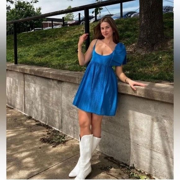 Gianni Bini x Jess Southern Lennon Crinkled Scoop Neck Bow Shoulder Dress - Picture 1 of 6